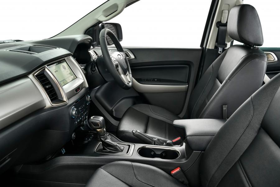 Интерьер Ford Everest XLT 2019 года  (ZA) (фото 38 из 40)